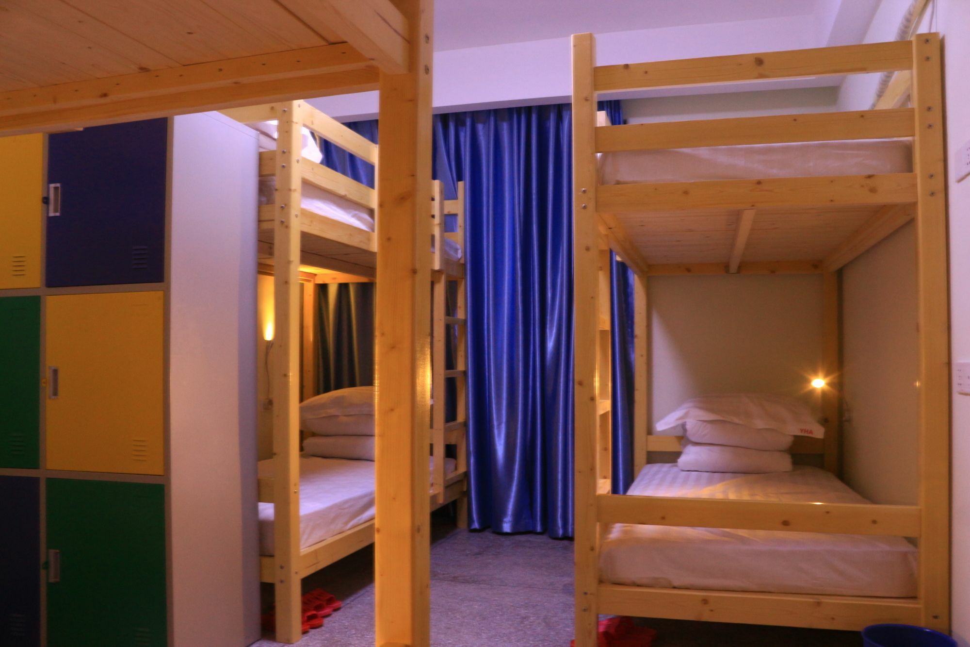 Luoyang Heartland International Youth Hostel Bagian luar foto